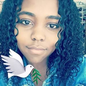 Meet your Posher, Jaymee